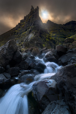 Radivs:  The Gates Of Mordor By Alister Benn