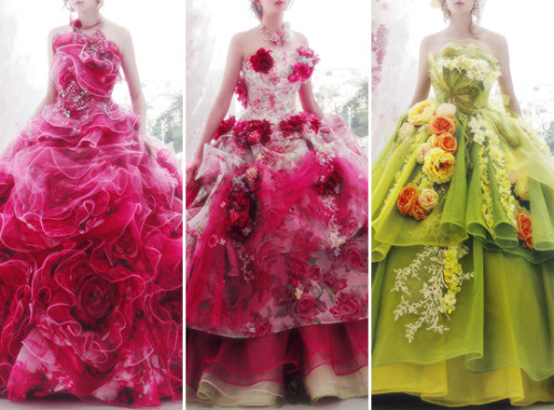 whimsy-by-joja: chandelyer: wedding gowns by Stella De Libero @beautifullyheeled @cassiopea-13