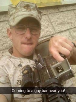 straightdudesexting:  Two active-duty Marines