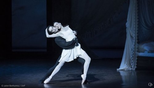 Stéphane Bullion &amp; Laura HecquetOnéguine, John Cranko © Julien Benha