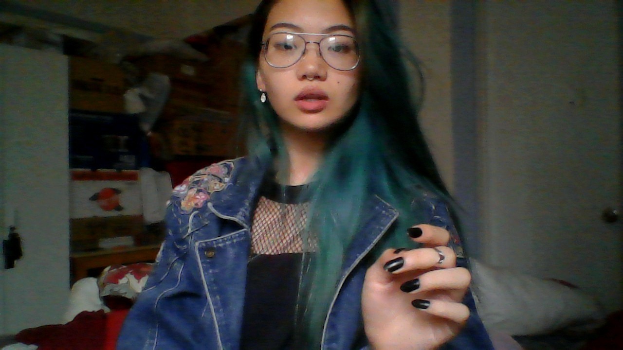 clothabidingcitizen:  don’t even have sumbo[d]y to dress up for ! sike i got me