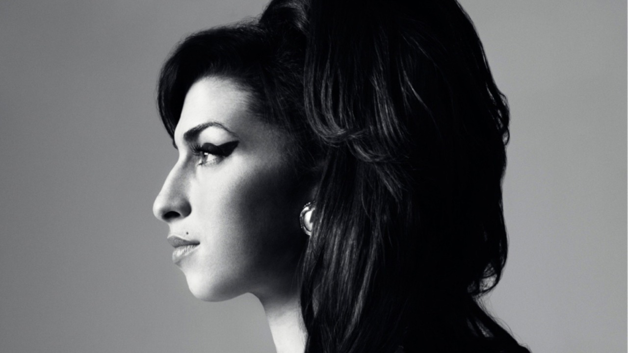 ibelieveinbeards:  IN REMEMBRANCE: My beautiful Amy.  3 years since you passed and