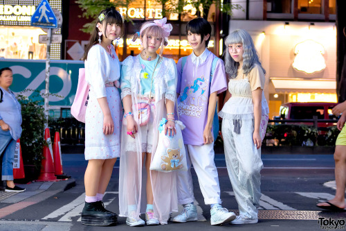 tokyo-fashion:  Meri, Nachuking, Leo, and Honoka on the street in Harajuku wearing kawaii fashion with pastel hair, My Little Pony, Spank!, vintage items, and sneakers. Honoka - on the far right - lived in Los Angeles for a few years and can speak perfect