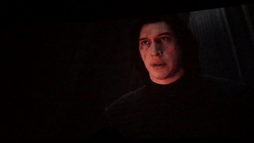 Annes be like: “Reylo is platonic”/“Reylo is not romantic”/”Rey only cares about returning Ben to the Light because that’s the Jedi way”