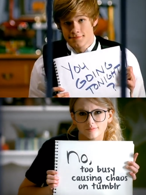 fetusswift:  taylorswift  😂..♡_♡