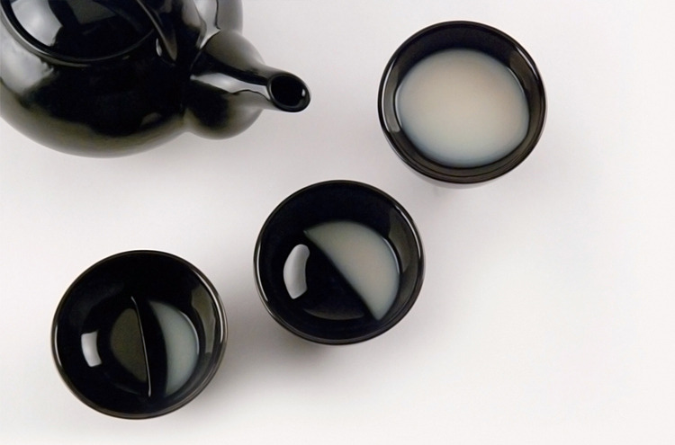 laughingsquid:  Moon Glass, A Ceramic Liquor Cup That Displays Different Phases of