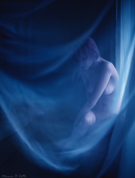 just: beautiful.©Mecuro B Cottobest of erotic photography:www.radical-lingerie.com