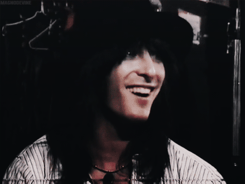 Nikki Sixx Gifs 😫