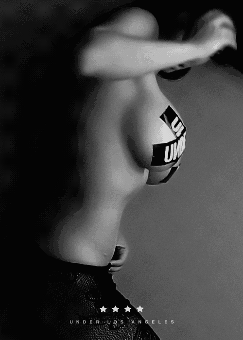 sideboobsearchengine:  Perfect sideboobs only