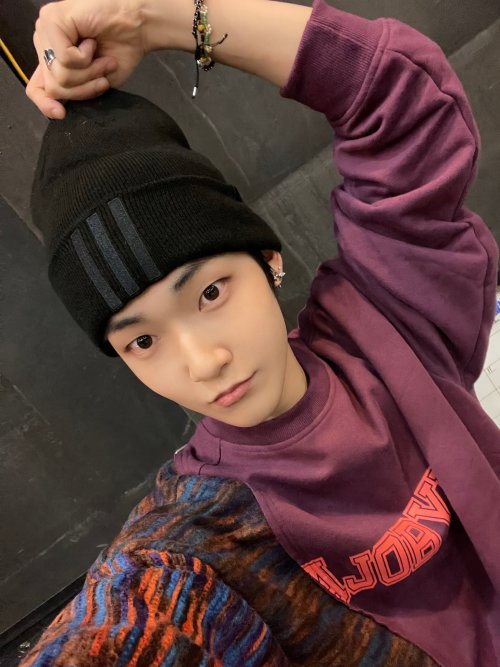 fytheboyz:@WE_THE_BOYZ: [KEV] ever just feel extra ✨snatched✨ Binnie wearing a beanie pt 0223(1, 2, 