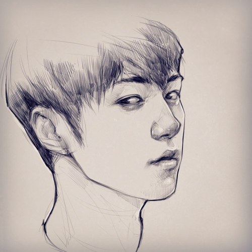 myungsoo …. finally you try to draw again *^*