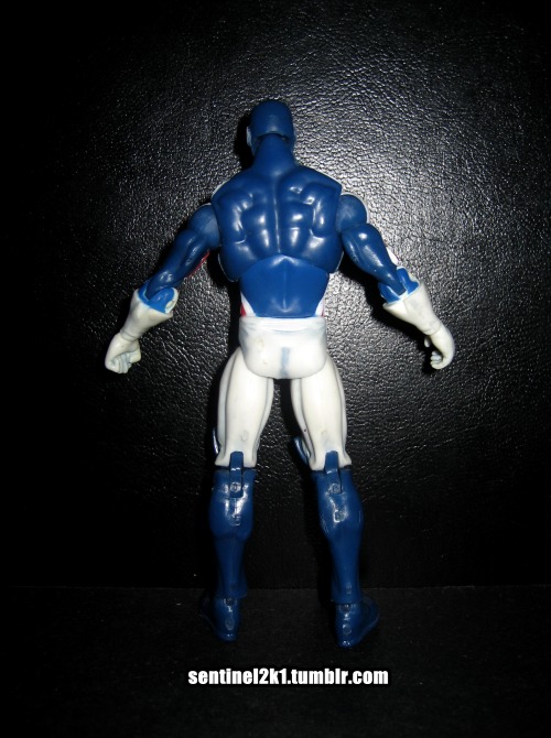 Marvel Universe: Captain BritainAnother early Hasbro figure but with some minor yet significant chan