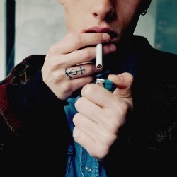 cigarettes-and-guys:  ¥