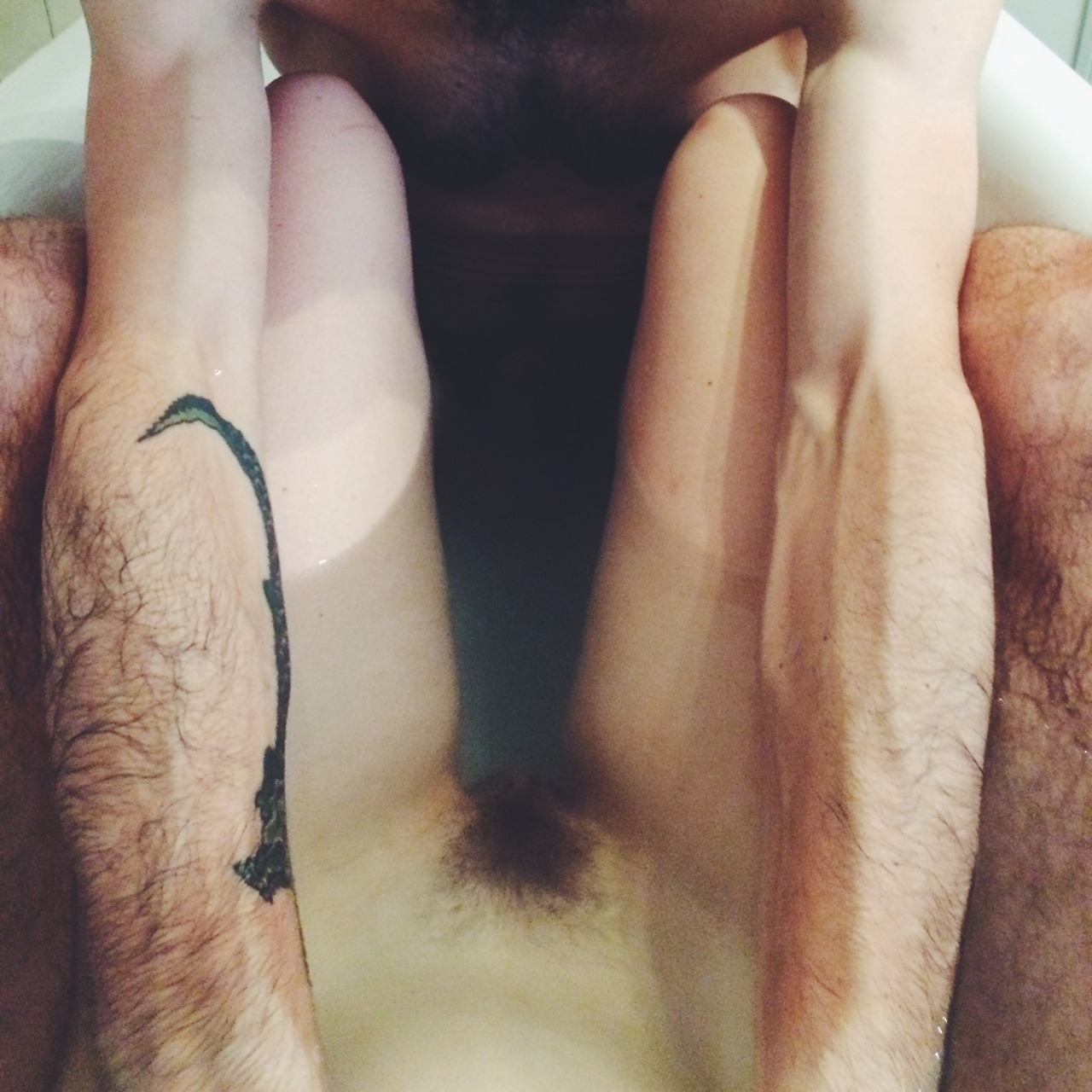 slide-2-unlock:  Ending a fucking wild &amp; hot weekend with a bath and her