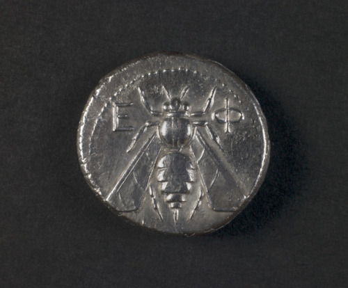 slam-ancient:Tetradrachm with Bee, Greek, 390–330 BC, Saint Louis Art Museum: Ancient Arthttps://www