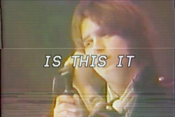 ize-of-the-modern-age:  strawberryspit: Can I VHS You?: Julian (’s pretty face) throughout the eras  this is perfect 