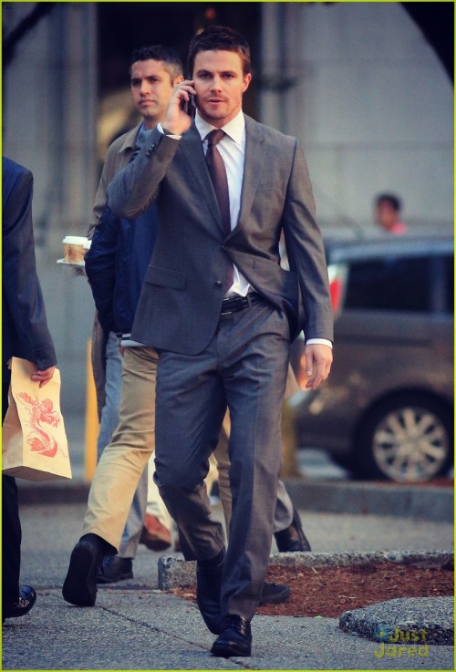 olicity-sitting-in-a-tree:  yes Stephen, ruin me 