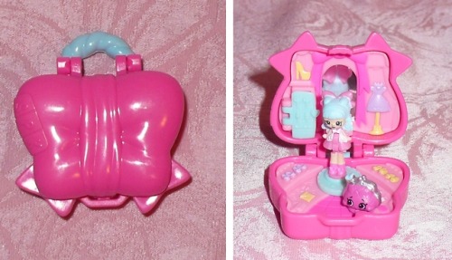 Shopkins Lil secrets the small ones :)