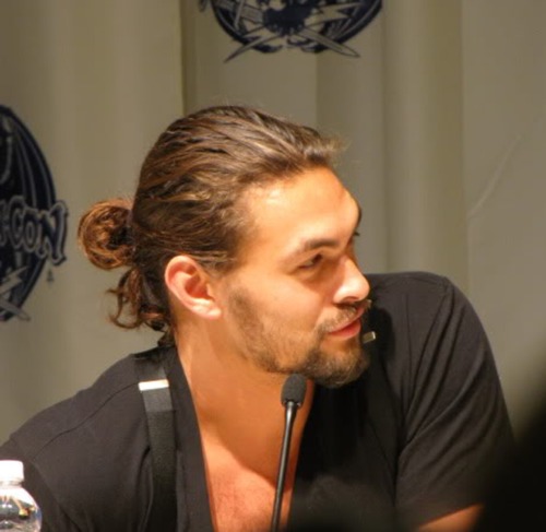 persephone-garnata:  Man bun appreciation post.   Finished watching The Last Kingdom and felt the need to express my love for the man bun. So here’s a selection of hotties rocking the hell out of the man bun. Oh, my ovaries!  Clockwise from top left: