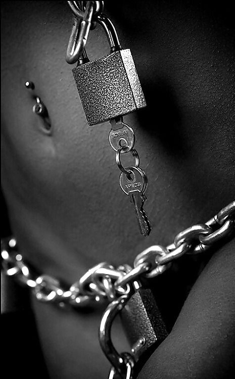 sheismypossession:  http://sheismypossession.tumblr.com/