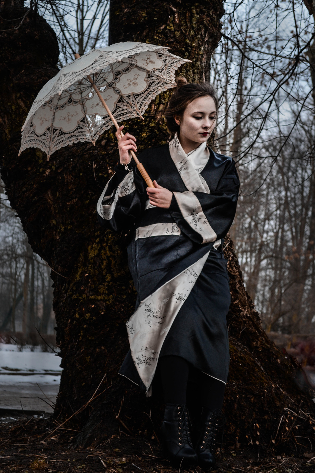 This is your reminder white people that using the geisha (read: what you think is a geisha) as an orientalist prop in your portrait photos is not only tired and unoriginal, it reiterates a type of fetishism and white supremacy that ultimately has...