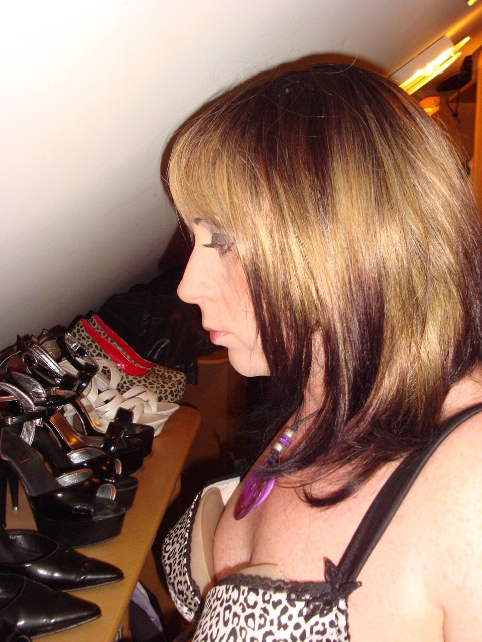 naughtypaigecd:  kirstysummers68:  Face pics for my picture making master xx  Gorgeous