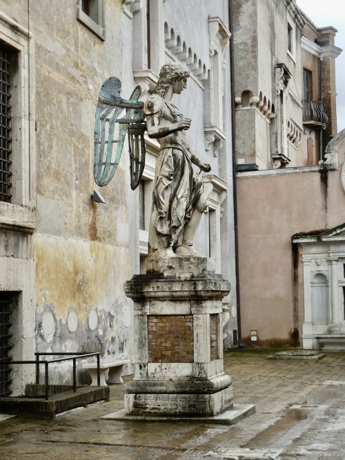 Angelo con ali di metallo, Castel Sant’Angelo, Roma, 2019.