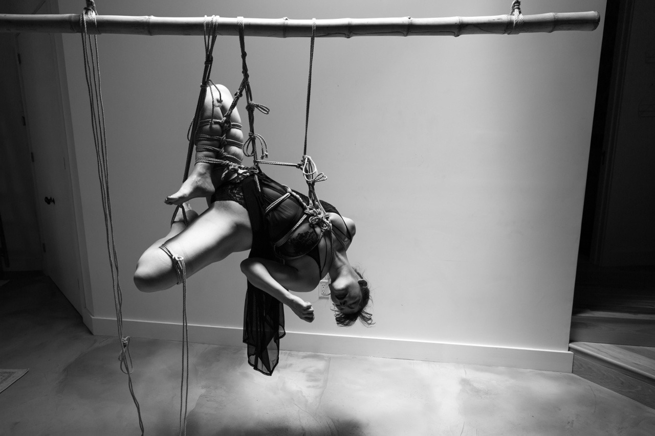 kissmedeadlydoll:Photo &amp; Rope by Kissmedeadlydoll  |  Rope is from MocoJute