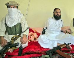muslimfeet:  Who would smell and lick those Pakistani Taliban feet?
