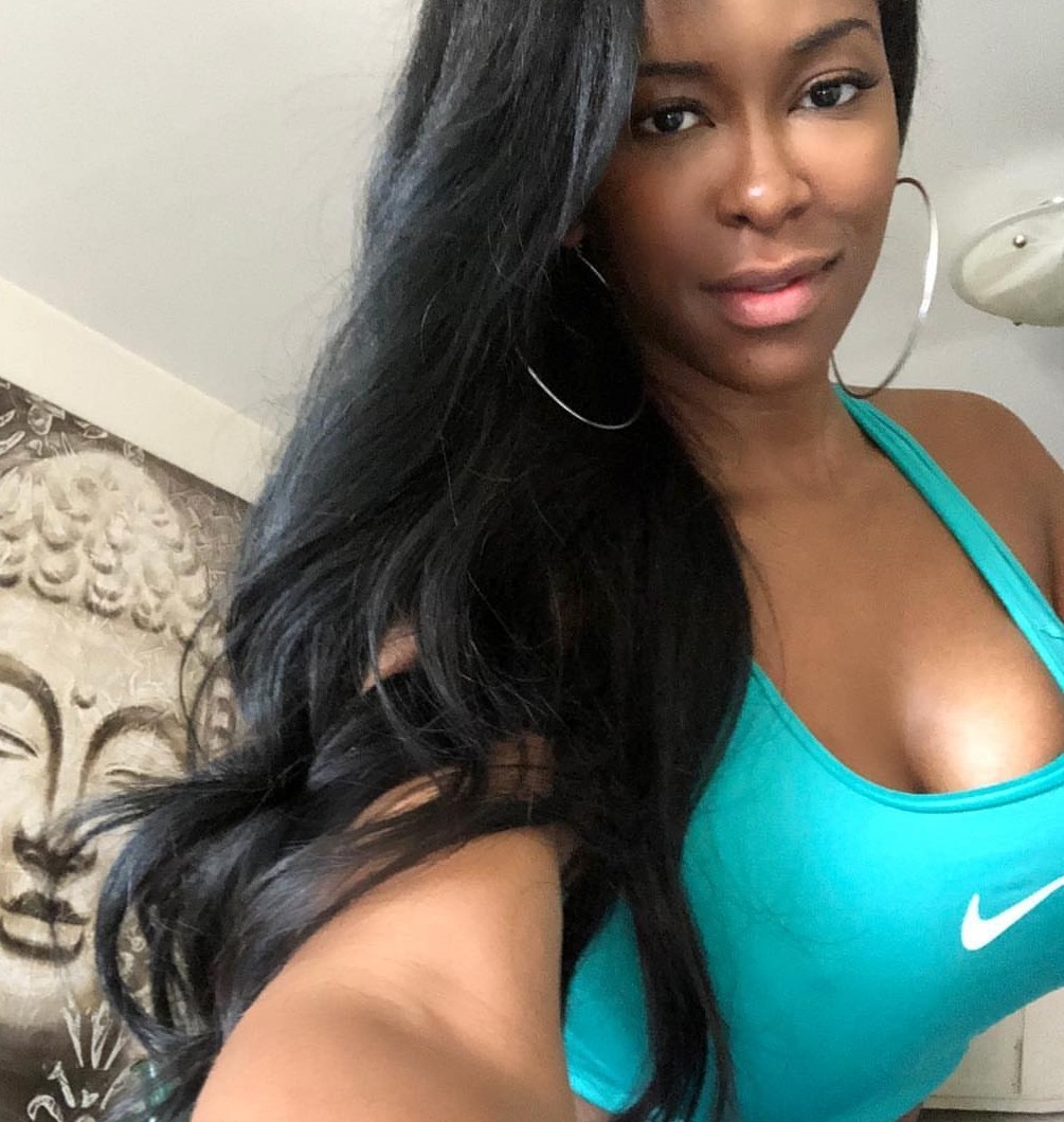 kingjazziedad:  DeliciouslySexy. Busty'Loose. BootiDelicious. Ms Iam_Bourne ❤️