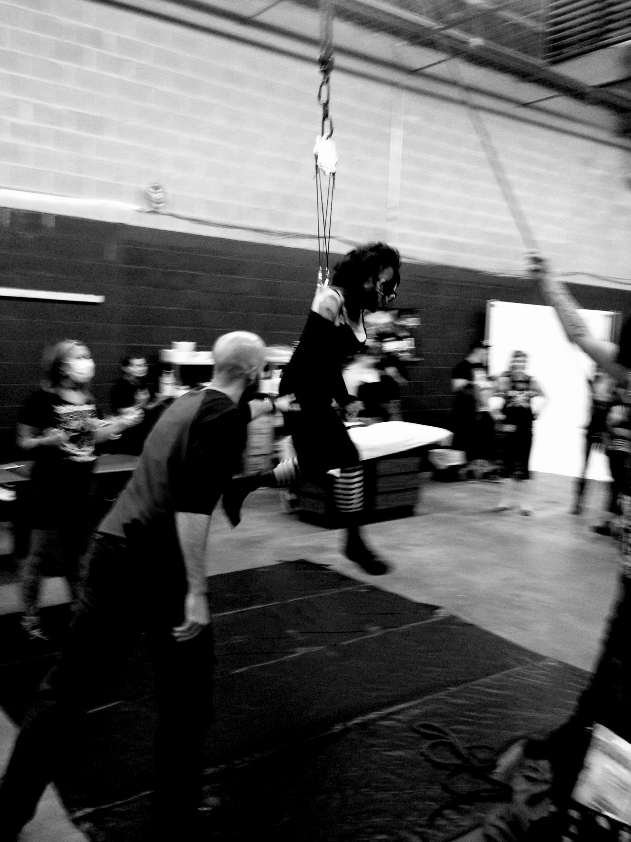 eine-schoene-schrecklichkeit:  A friend took these pictures of my 2nd suicide suspension.