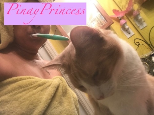 pinayprincessbeauty:  pinayprincessbeauty:  I’m even giving you a little pussy on Tiddy Tuesday!  😄😆😂 Enjoy a splendid day.  Not sure how this got to 100 notes so quickly🤔. Tuesdays have been so slow for me.  Must be the close up of my Kitty.