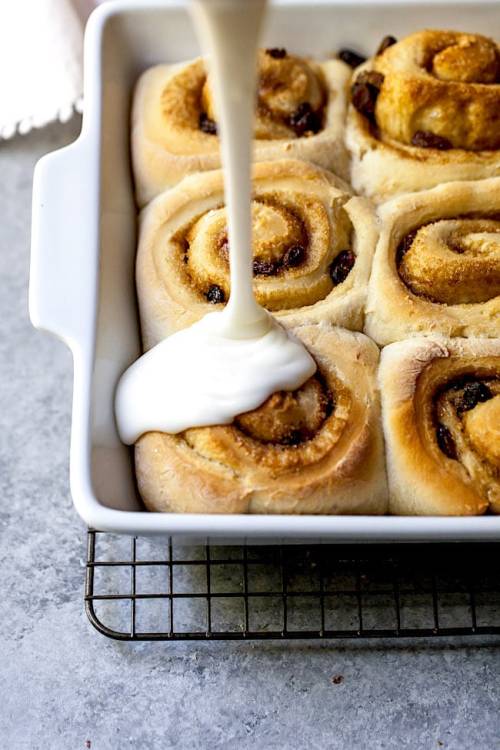 foodffs: Cinnamon RollsFollow for recipesIs this how you roll?