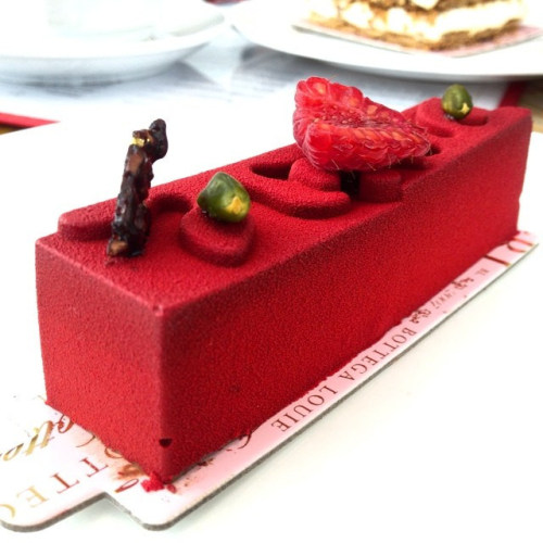 La Framboise Bûche … Best birthday weekend ever! Having an unreal experience with Tom, Rose a