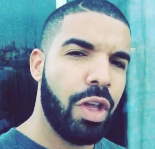 Porn photo 0ctober0wl:  drakefam:  Drake’s Beard Appreciation