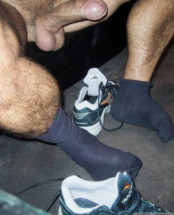 fuzzywuzznt:  woofproject:  http://woofproject.tumblr.com  and black socks too.