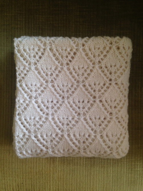 zeldasaidso:My first knitting pattern, for a lace baby blanket, is now available as a free Ravelry d