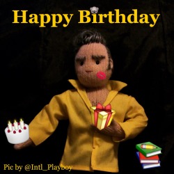 intlplayboy:  Happy birthday &amp; happy book signing Morrissey! 🎂🎁🐨✏️📚 For doll info: knitted-moz.dreamwidth.org.