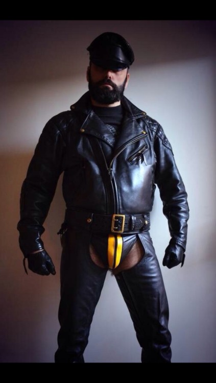A bearded Father, geared up in his leathers. gduffy2:  Well Hello!
