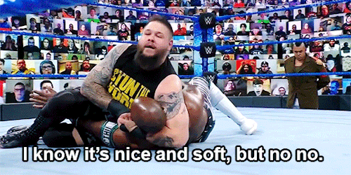 mith-gifs-wrestling: Apollo’s just jealous, I’m sure. I mean his hair-related headlock trash talk a