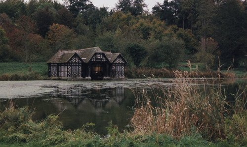 crastinating:cinema without people: Maurice (1987, dir. James Ivory, cinematography by Pierre Lhomme