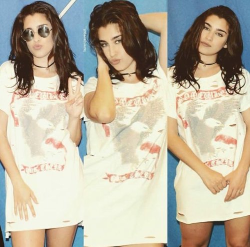 laurenjauregui: I found these in my camera roll and I lowkey miss the short hair