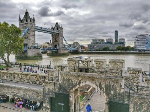 Tower Bridge @ London.....#Travelgram #Traveller #Instatravel #SeeTheWorld #TravelTheWorld #WorldTra