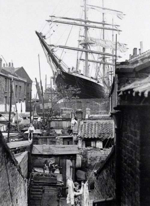 historicaltimes: Finnish Ship Penang in Dry Dock. Millwall, London 1932. via reddit