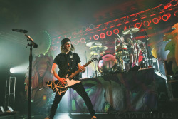 yeahbarakat:  Pierce The Veil (by Sylvialinaresphotography)