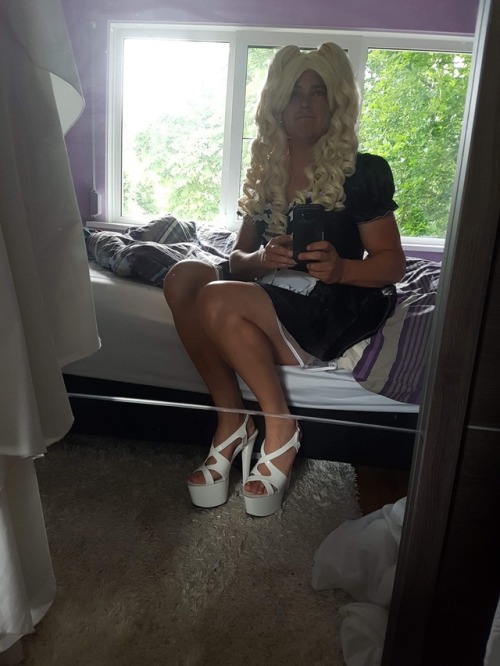 stephaniebo27:I love being a sissy maid