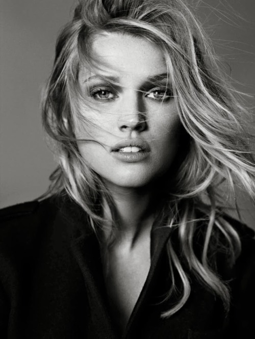 forthosewhocravefashion: Toni Garrn for Hunter and Gatti, 2013