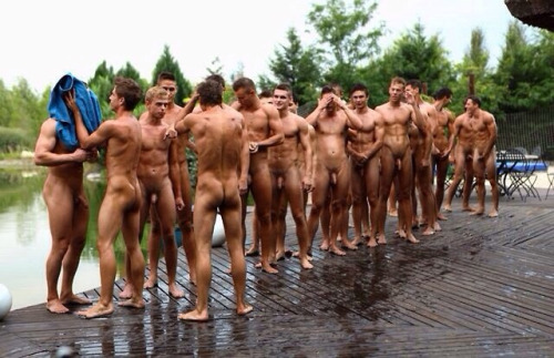 bigianh:  Bum buddies and naked mates 