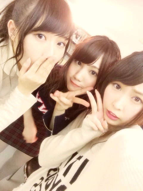 akibeya: 村上文香 - Google+ - ぶろぐ、ギリギリ間に合った！！ 更新されたら 読んでください(＾ω＾)♡ 半身浴中(＾ω＾)﻿ 村上文香　高野祐衣　島田玲奈