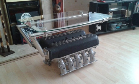 feather-the-throttle:  highwaycruisin:  Cofee tTable For Petrol Heads. Anyone…?
